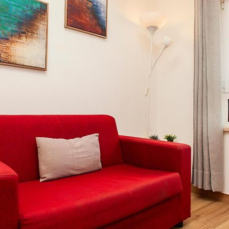 A38 - Rising Sun Top-Floor Flat Lagos Luaran gambar