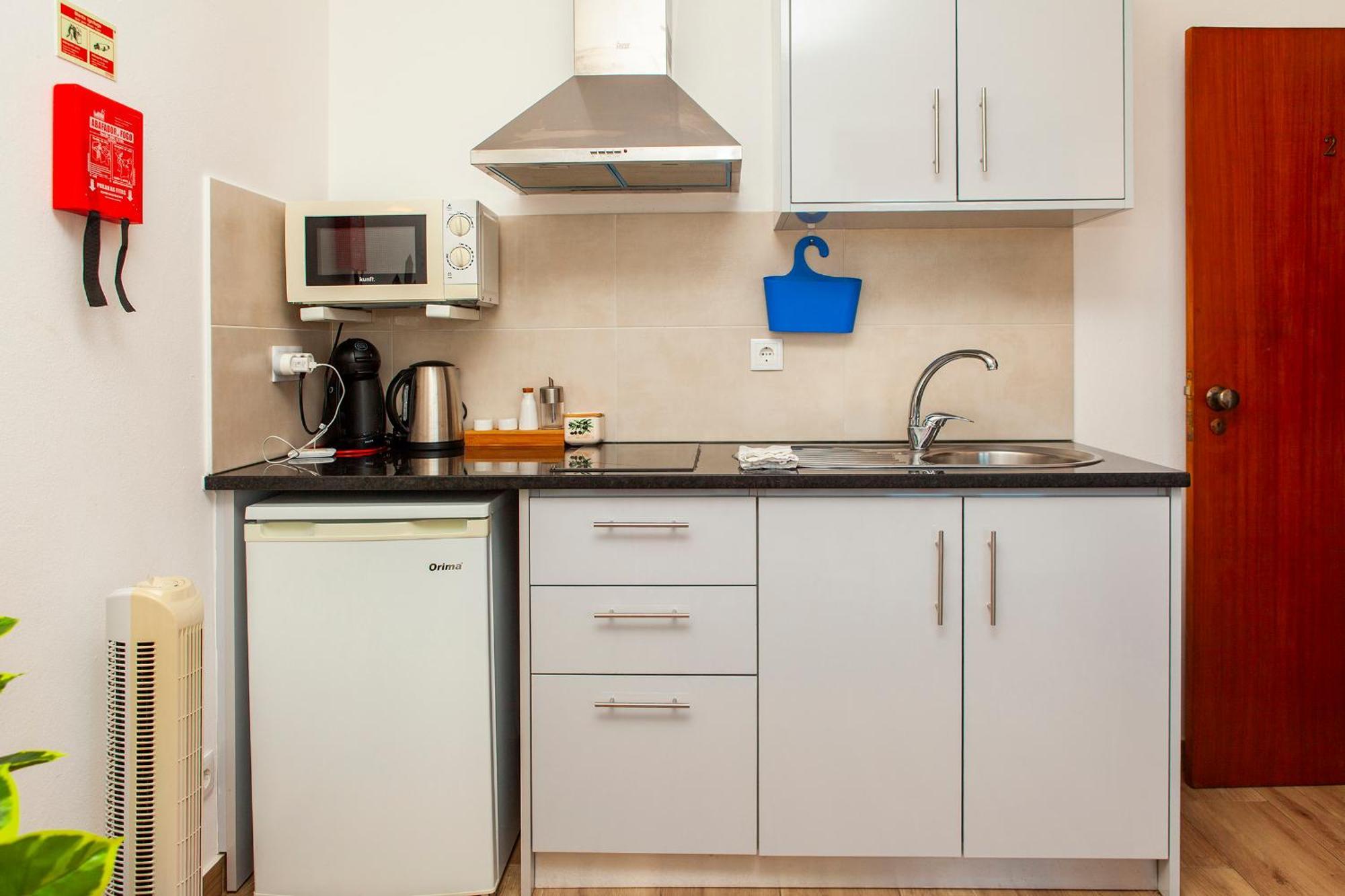 A38 - Rising Sun Top-Floor Flat Lagos Luaran gambar